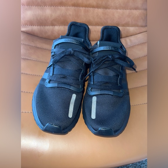 Adidas Upath Run Unisex Women’s Size 6.5 and Men’s are 5.5 - Picture 15 of 15